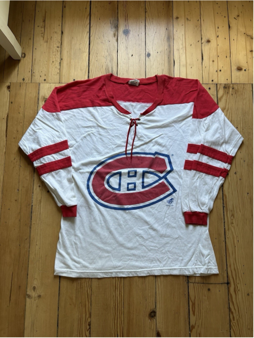 Vintage Montreal Canadiens T Shirt size Large Single Stitch Ravens 1994 Canada